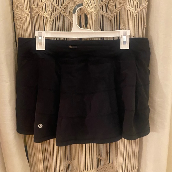 LULU SKIRT - Picture 1 of 2